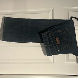 Wrangler 35x30 retro boot slim